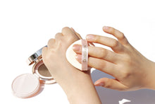 Load image into Gallery viewer, Dr. Hedison Miracle Cushion (15g + 15g Refill)
